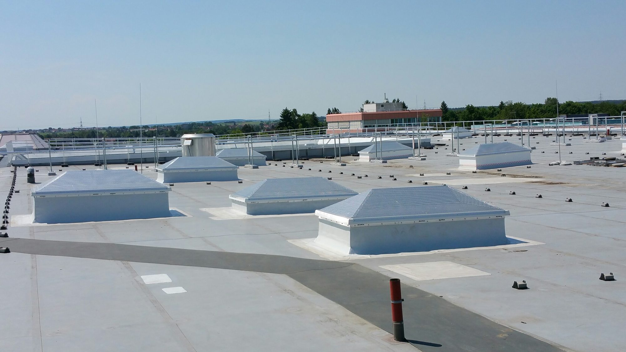 Roof domes with HDS system